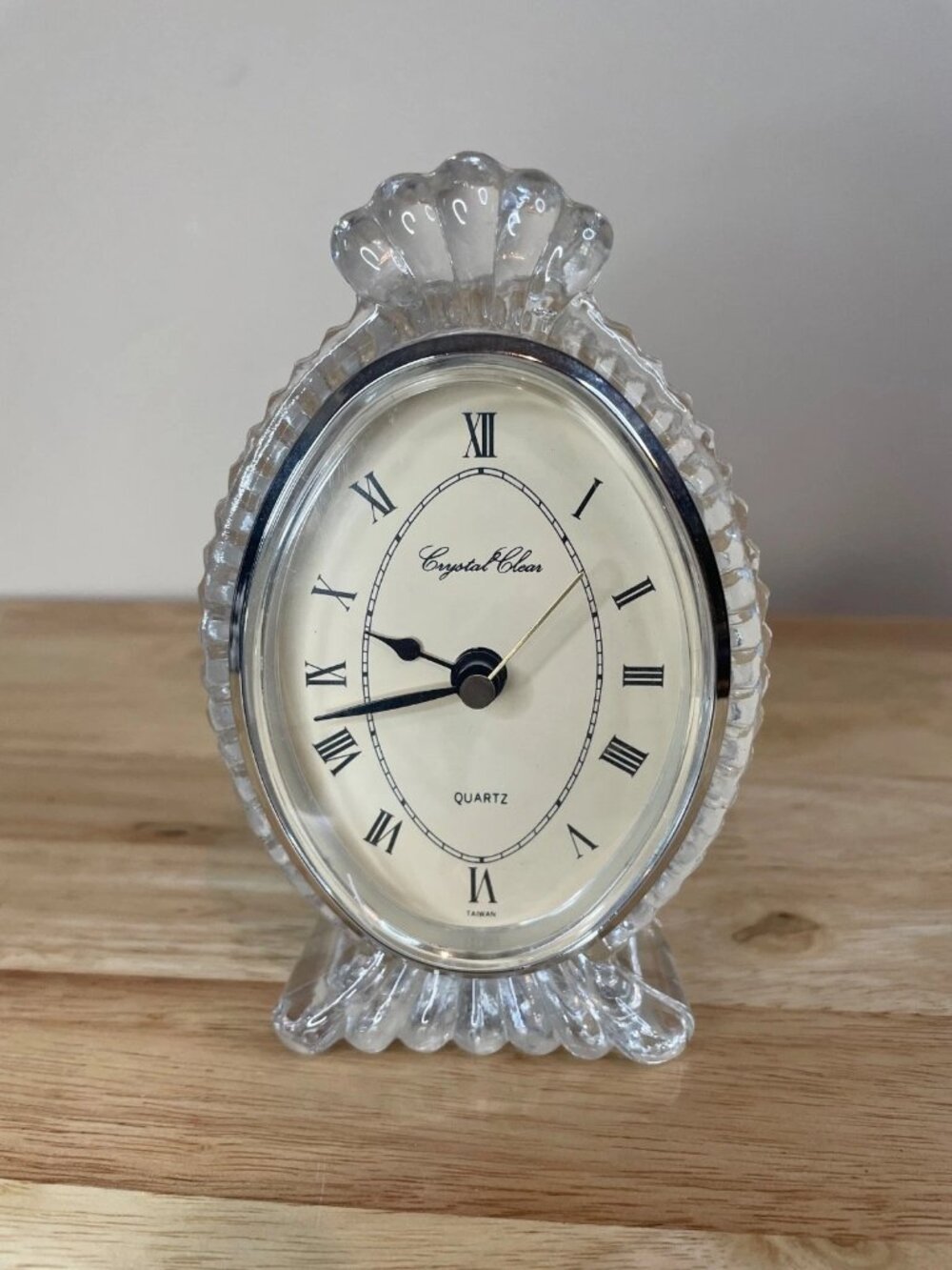 Vintage Crystal Clear Quartz Clock – 24% Lead Crystal Taiwan Roman Numerals Desk